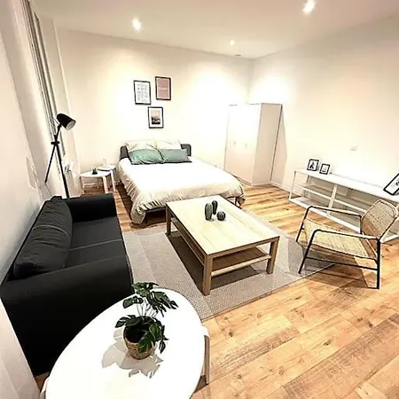公寓 Votre Pied-a-terre Ideal A Montmartre ! 巴黎